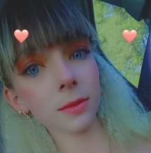 Meet your Posher, Alix